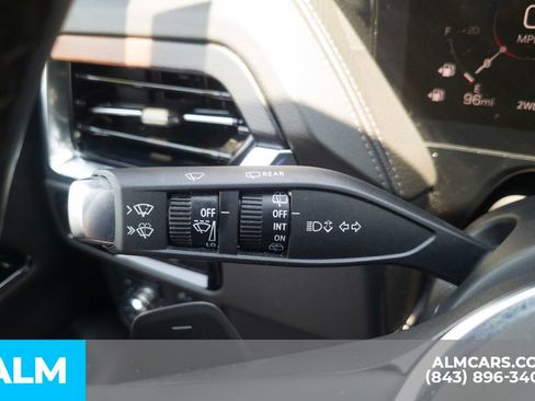 Used 2025 GMC Yukon Denali AWD/4WD image 35