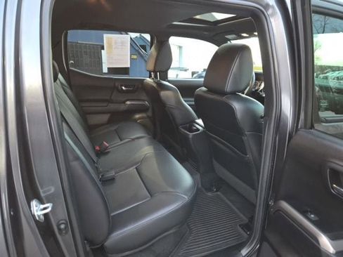 Used 2023 Toyota Tacoma Limited image 16