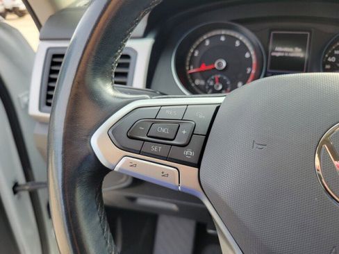 Used 2021 Volkswagen Atlas SE image 19