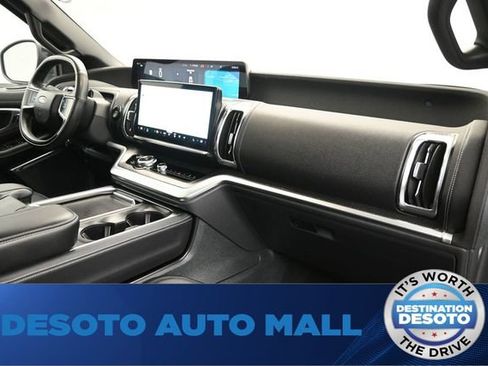 Certified 2025 Ford Expedition Platinum w/ Stealth Appearance Package AWD/4WD image 10
