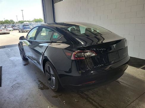 Used 2022 Tesla Model 3 Long Range AWD/4WD image 4