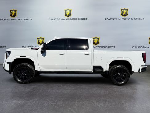 Used 2024 GMC Sierra 2500 AT4 w/ AT4 Premium Plus Package image 2