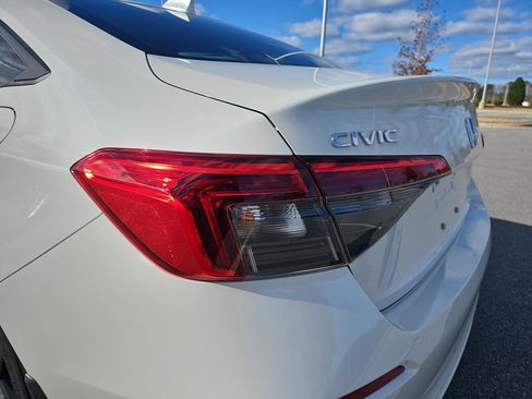 Used 2024 Honda Civic Sport image 33