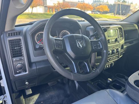 Used 2018 RAM 2500 Tradesman w/ Cold Weather Group image 7