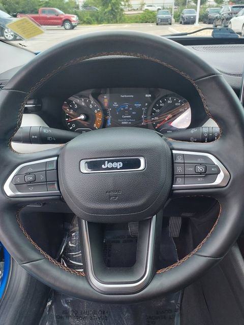 Used 2022 Jeep Compass Limited w/ Sun and Sound Group AWD/4WD image 29
