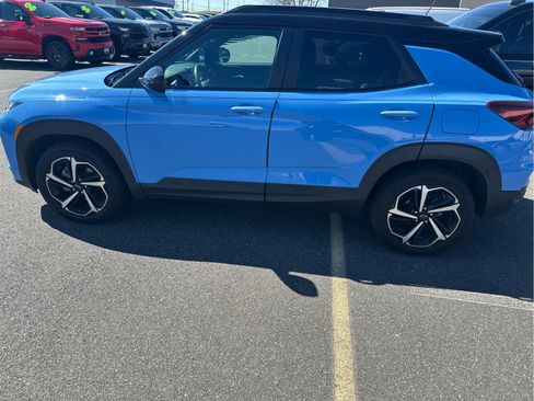Certified 2023 Chevrolet TrailBlazer RS w/ Sun and Liftgate Package image 5