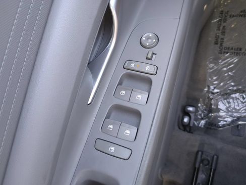 Certified 2024 Hyundai Elantra SEL FWD image 17
