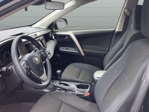 Used 2018 Toyota RAV4 LE w/ All Weather Liner Package image 21