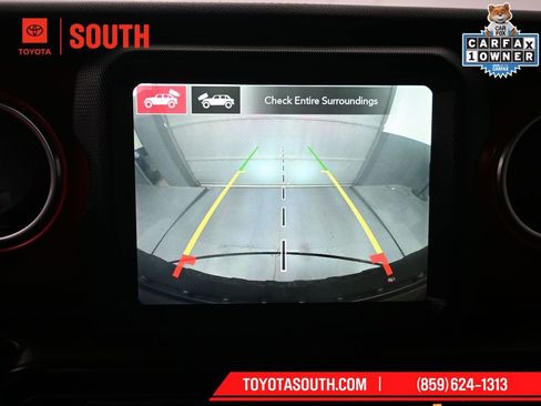 Used 2022 Jeep Wrangler Unlimited Rubicon w/ Xtreme Recon 35" Tire Package image 19