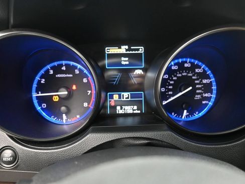 Used 2019 Subaru Outback 2.5i Touring AWD/4WD image 6