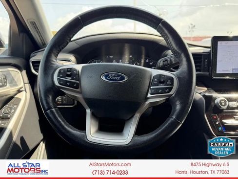 Used 2022 Ford Explorer Limited w/ Equipment Group 301A AWD/4WD image 24