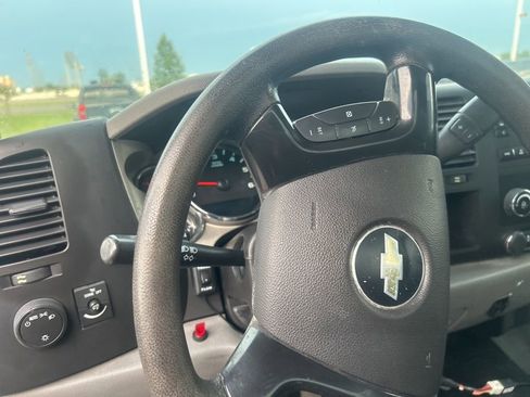 Used 2013 Chevrolet Silverado 2500 W/T w/ Snow Plow Prep Package image 14