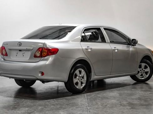 Used 2010 Toyota Corolla LE FWD image 11