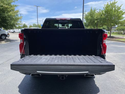 Used 2024 Chevrolet Silverado 1500 High Country w/ Technology Package AWD/4WD image 11
