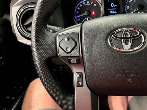 Used 2023 Toyota Tacoma TRD Off-Road w/ Technology Package AWD/4WD image 26