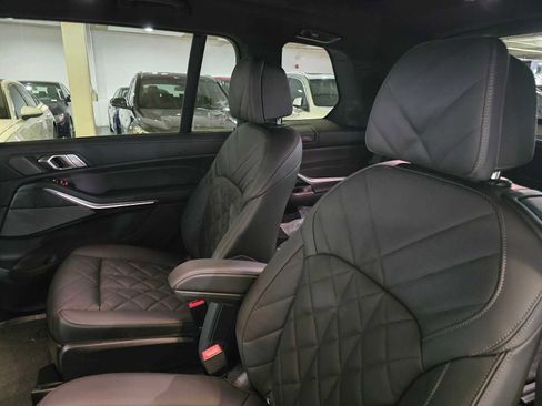 New 2026 BMW X7 xDrive40i w/ Executive Package AWD/4WD image 17