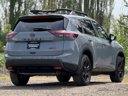 Used 2026 Nissan Rogue SV AWD/4WD image 7