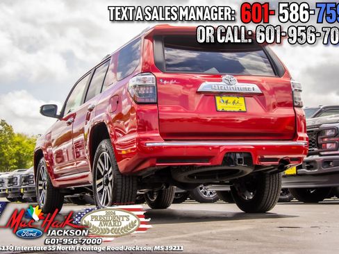 Used 2023 Toyota 4Runner Limited AWD/4WD image 5