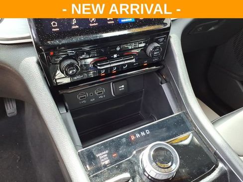 Used 2025 Jeep Grand Cherokee Limited w/ Black Appearance Package AWD/4WD image 22