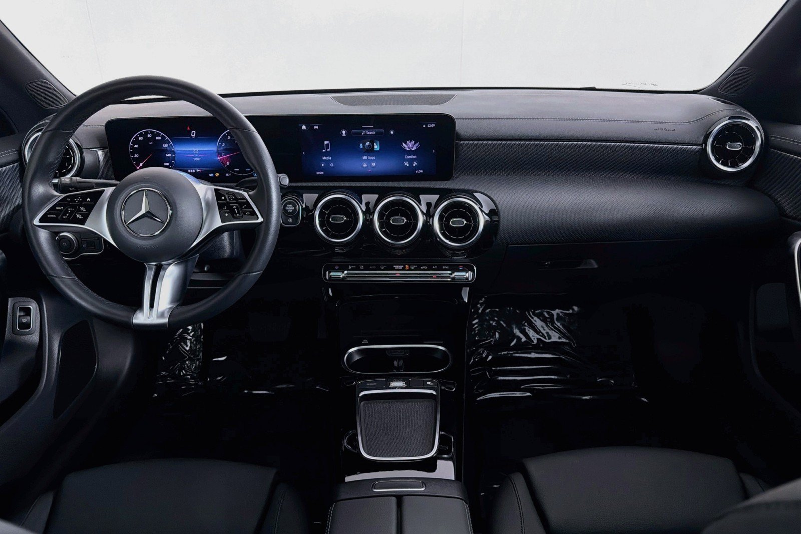 Certified 2026 Mercedes-Benz CLA 250 4MATIC image 6