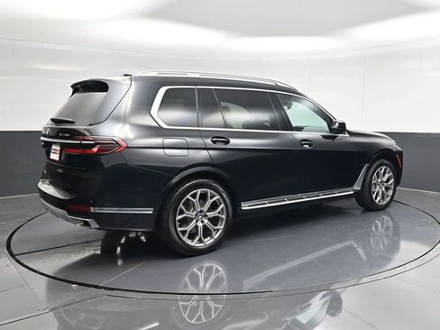 Used 2025 BMW X7 xDrive40i image 3