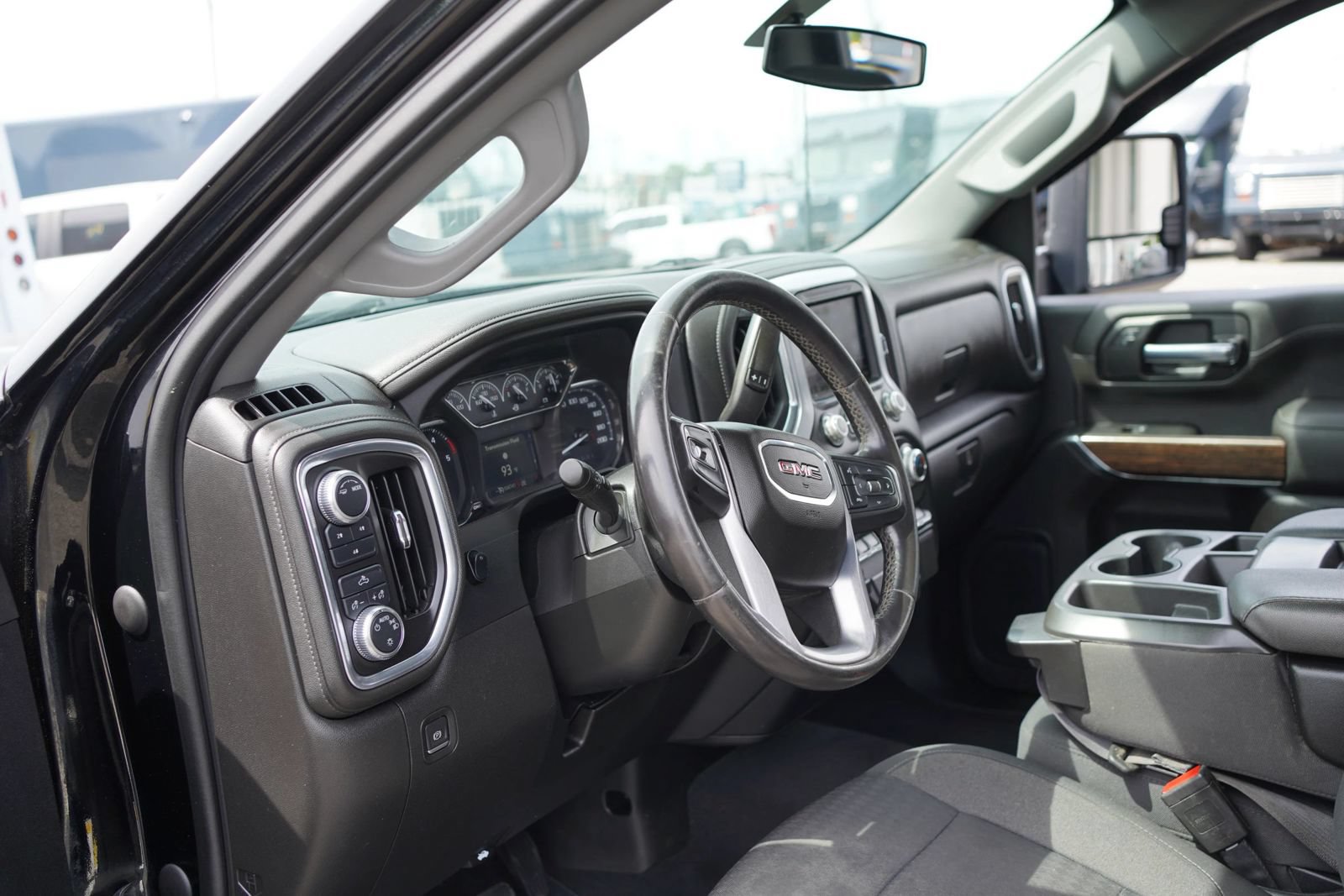 Used 2023 GMC Sierra 2500 SLE AWD/4WD image 16