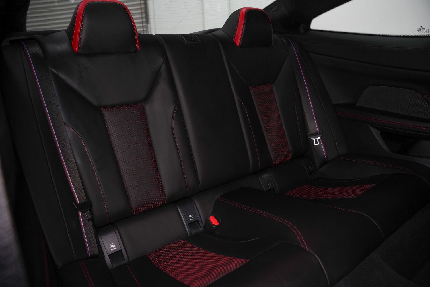 Used 2025 BMW M4 CS AWD/4WD image 38
