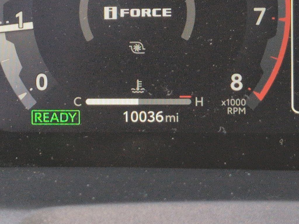 Used 2025 Toyota 4Runner Platinum AWD/4WD image 19