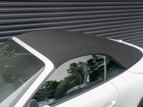 Certified 2017 Porsche 911 Carrera RWD image 41