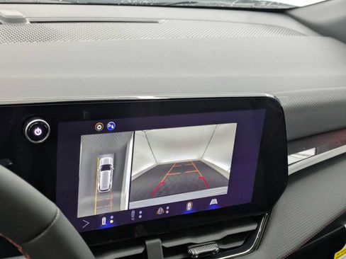 New 2026 Chevrolet Equinox RS w/ Convenience Package III AWD/4WD image 28