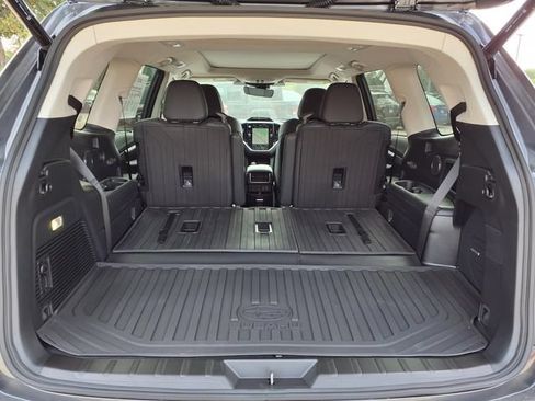 New 2026 Subaru Ascent Limited AWD/4WD image 9