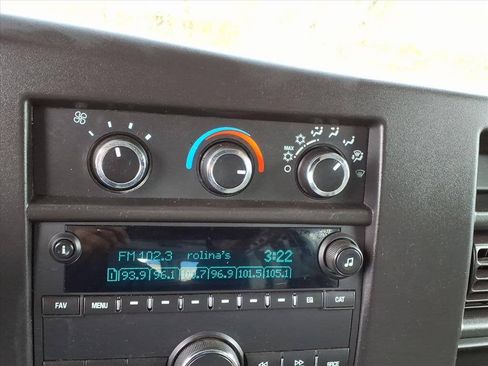 Used 2019 Chevrolet Express 2500 Extended w/ Driver Convenience Package RWD image 20