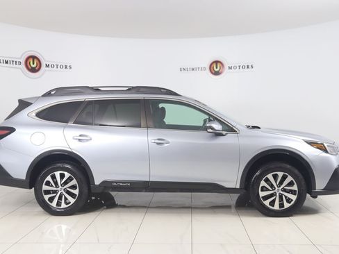 Used 2022 Subaru Outback Premium AWD/4WD image 2