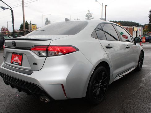 Used 2021 Toyota Corolla SE w/ Carpet Mat Package (TMS) image 6