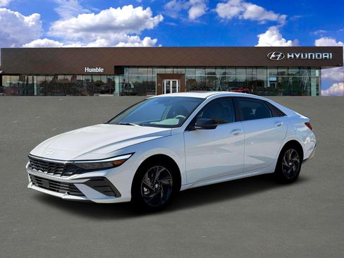 New 2026 Hyundai Elantra SEL Sport Premium FWD image 2