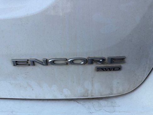 Used 2018 Buick Encore Essence AWD/4WD image 13