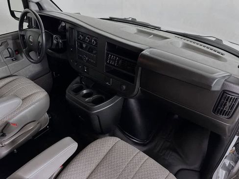 Used 2023 GMC Savana 2500 RWD image 30