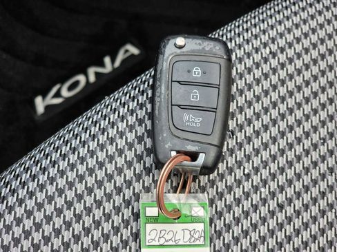 Used 2022 Hyundai Kona SE AWD/4WD image 32