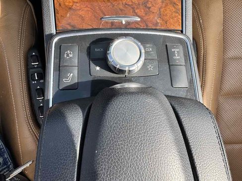 Used 2014 Mercedes-Benz E 550 Cabriolet image 51
