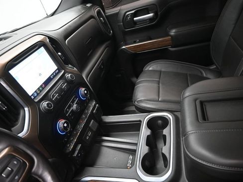Used 2021 Chevrolet Silverado 1500 High Country w/ Technology Package AWD/4WD image 14