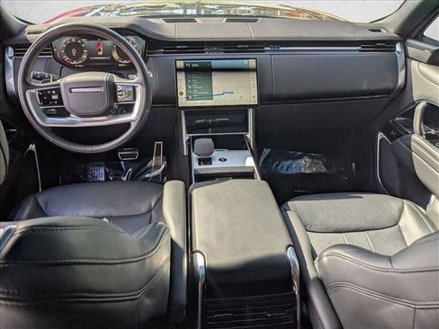 Used 2024 Land Rover Range Rover SE image 19