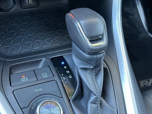 Used 2024 Toyota RAV4 XSE w/ Weather Package AWD/4WD image 22