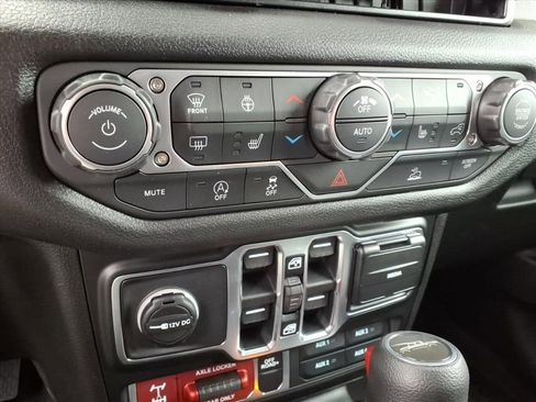 New 2026 Jeep Gladiator Willys image 17