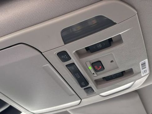 New 2026 Toyota Highlander Platinum image 27