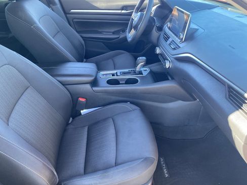 Certified 2022 Nissan Altima 2.5 SV image 12