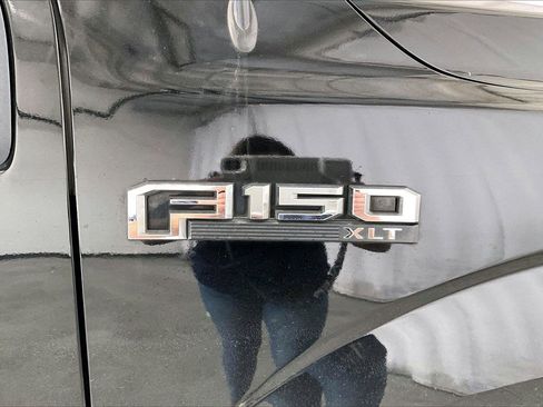 Used 2016 Ford F150 XLT w/ Equipment Group 302A Luxury image 9