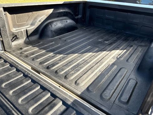 Used 2014 RAM 1500 Classic SLT image 27