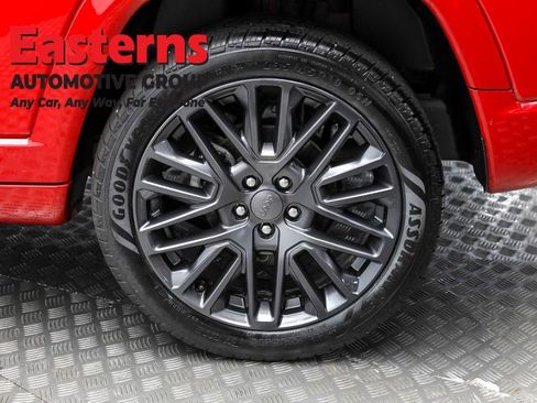 Used 2023 Jeep Compass Limited image 8