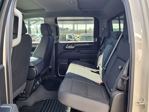 New 2026 GMC Sierra 2500 SLE w/ SLE Value Package; AWD/4WD image 43