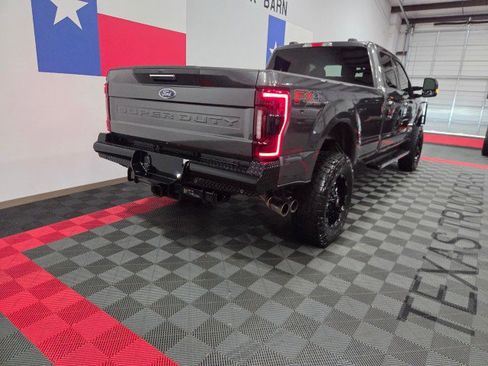 Used 2020 Ford F350 XLT w/ XLT Premium Package AWD/4WD image 28